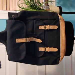 DSW backpack/bag with buckles and drawstring close
